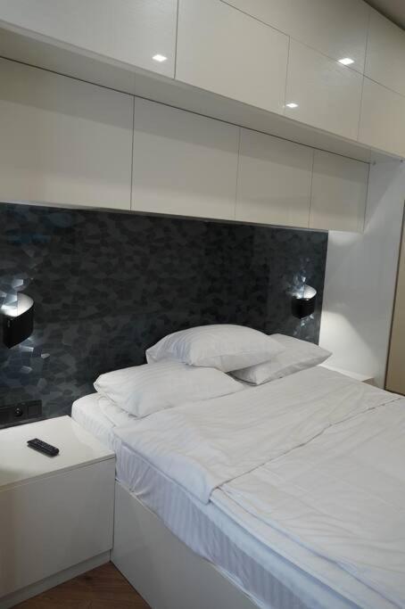 Lovely, Newly Remodeled Apartment In Yerevan! Εξωτερικό φωτογραφία