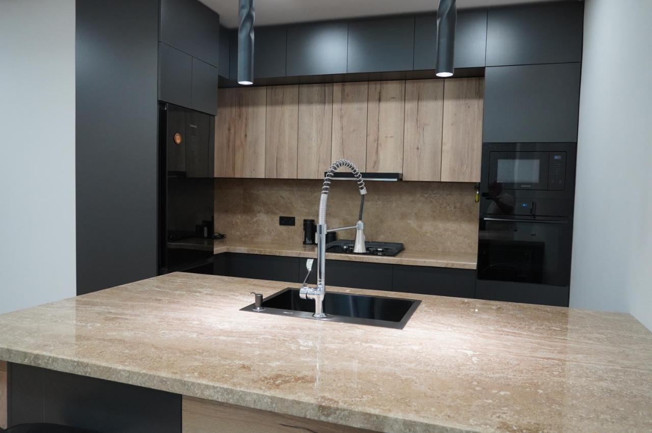 Lovely, Newly Remodeled Apartment In Yerevan! Εξωτερικό φωτογραφία